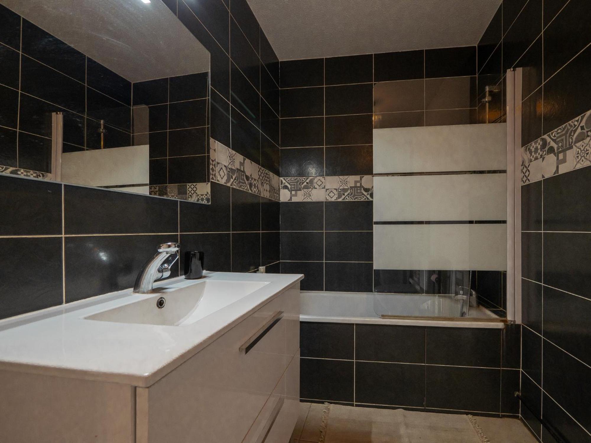 Appartement Chaleureux Avec 2 Grandes Chambres Saint-Rambert-dʼAlbon 外观 照片